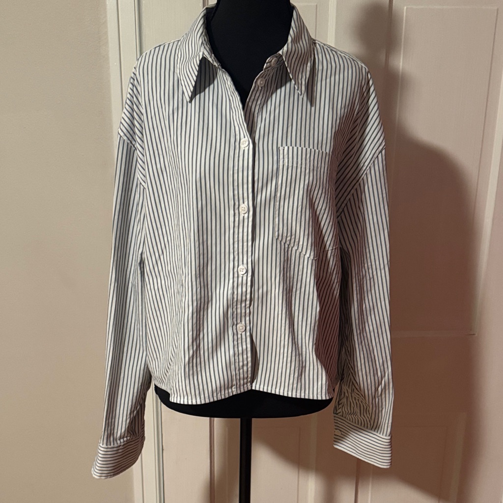 Athleta Women's Striped Button Up Shirt White With Gray Stripes Size Large